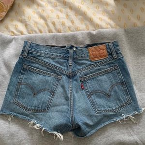 LEVI shorts